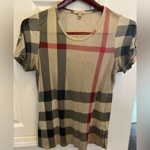 Burberry Brit tee size large Women’s